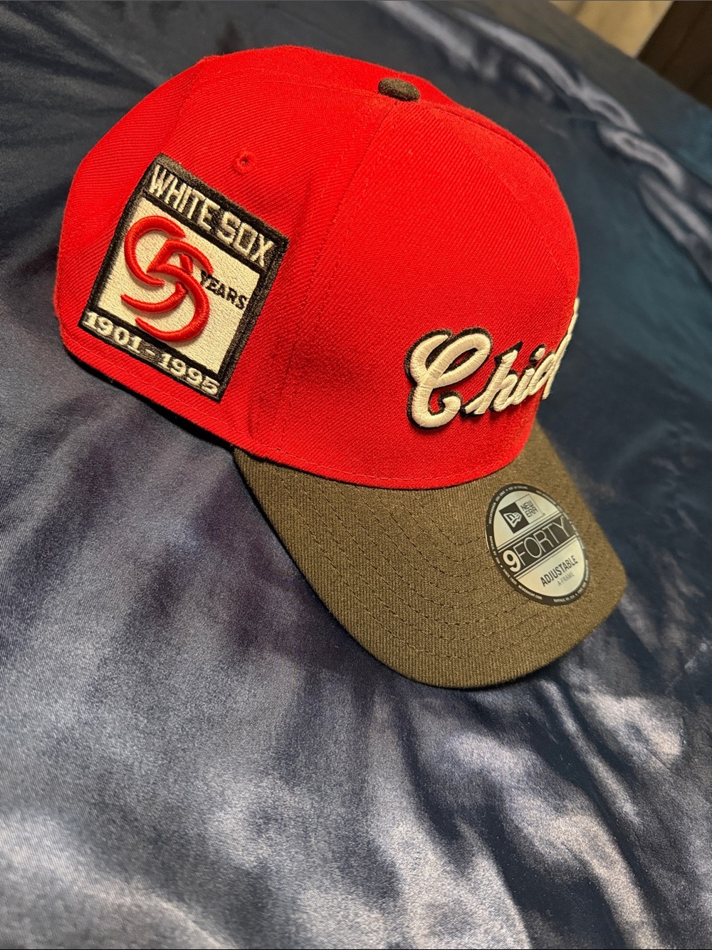 New Era Red and Black Chicago White Sox 9FORTY Patch Cap Clean Never Worn